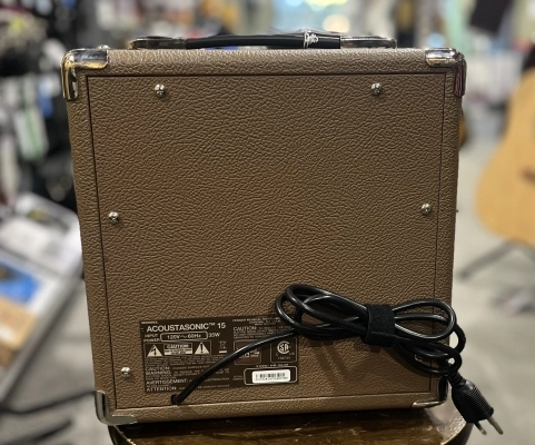 Fender - Acoustasonic - 15W Acoustic Guitar Amp 2